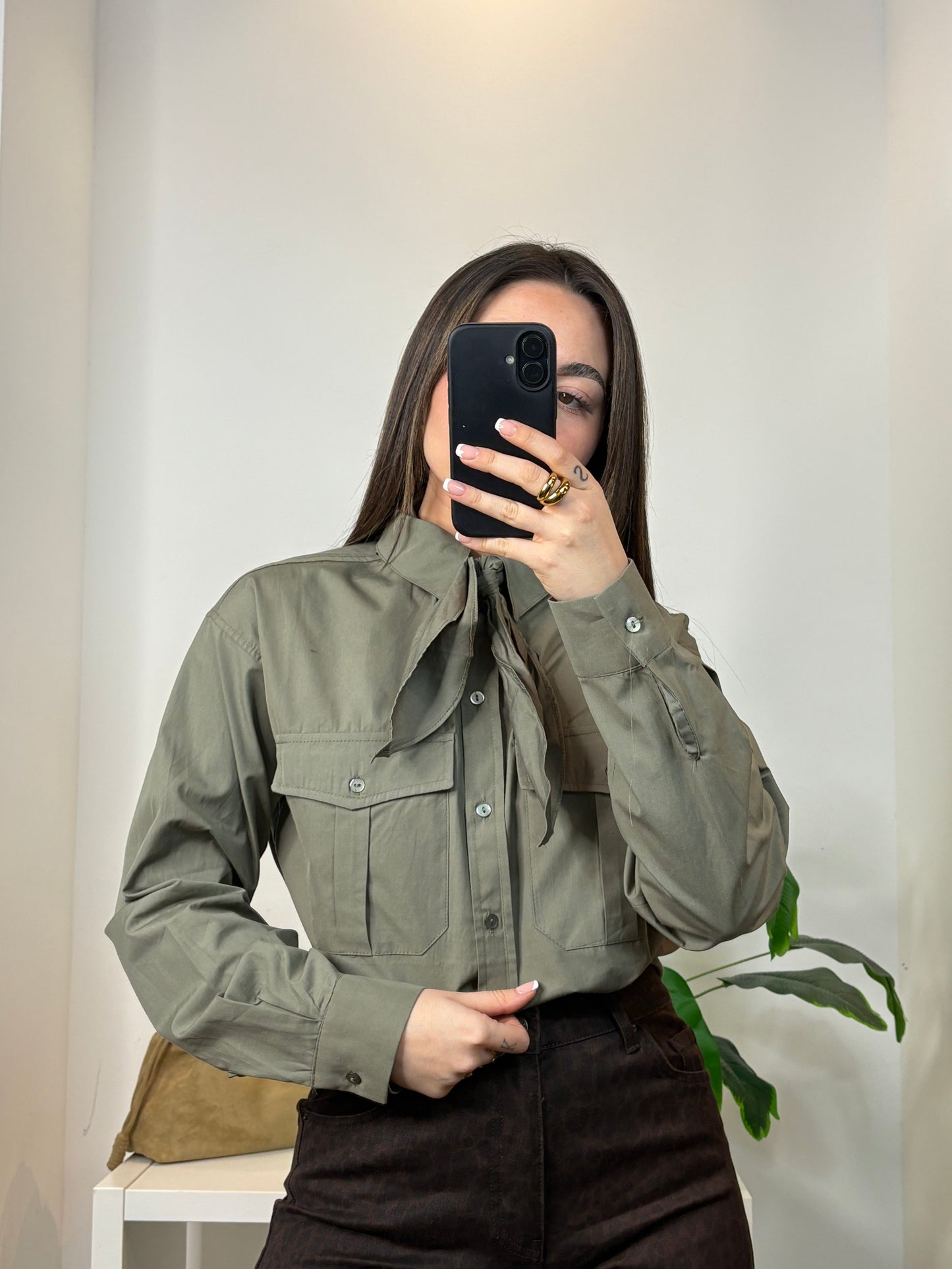 CHEMISE À NOEUD DÉTACHABLE