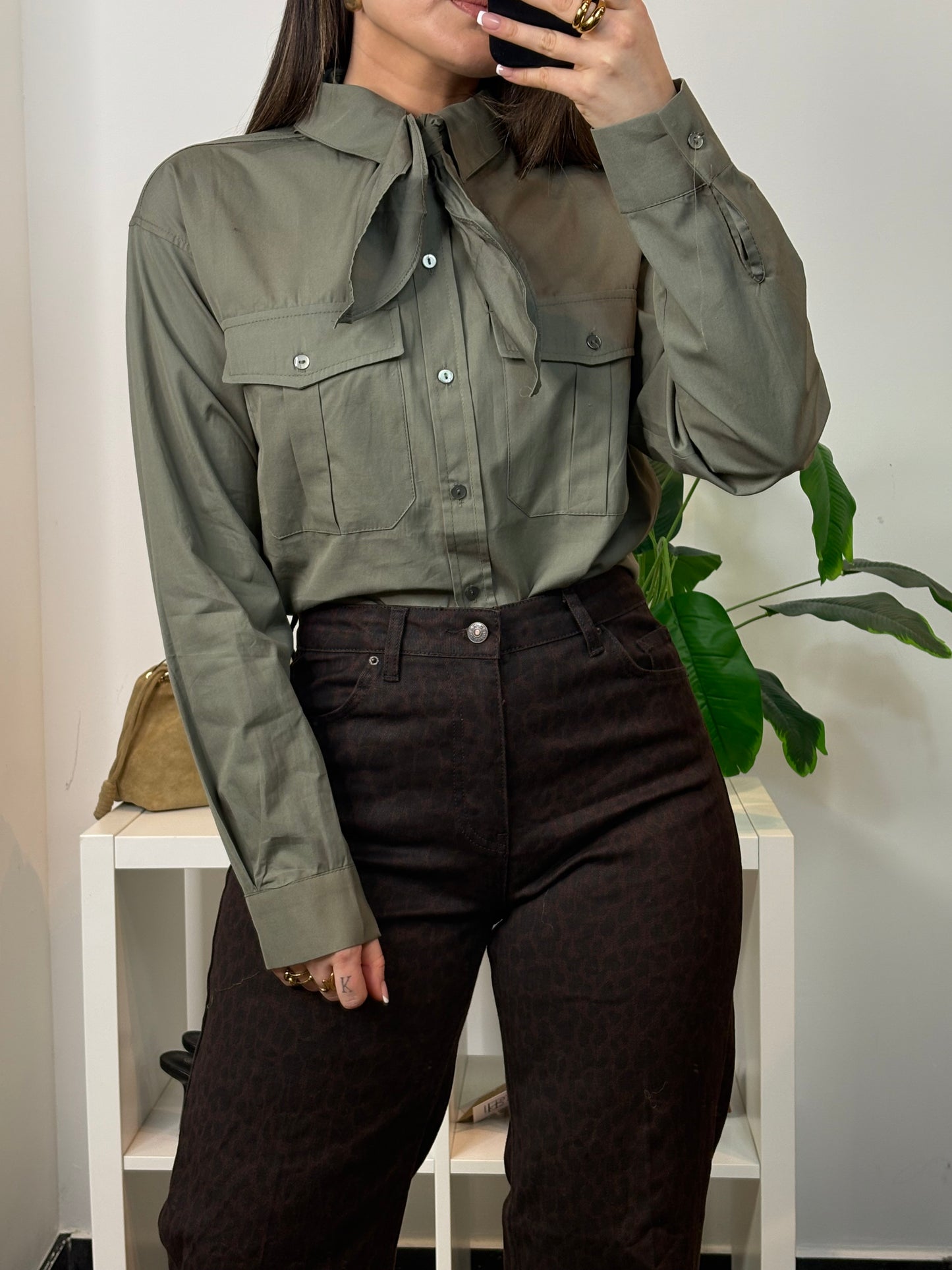 CHEMISE À NOEUD DÉTACHABLE