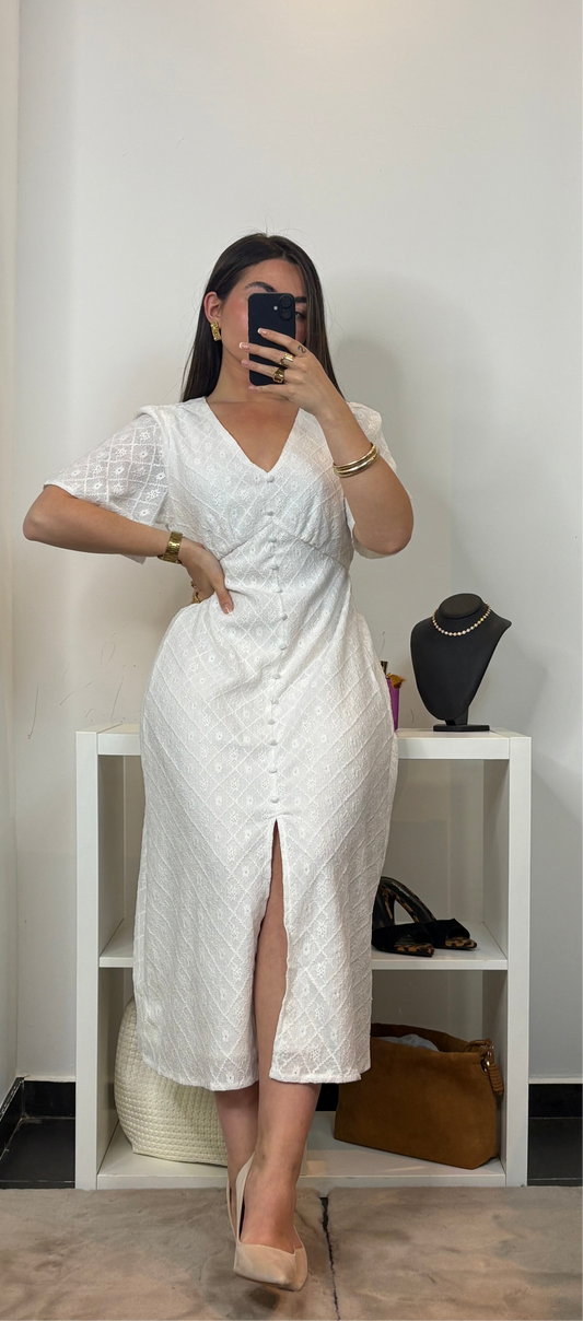 ROBE DENTELLE AVEC FENTE