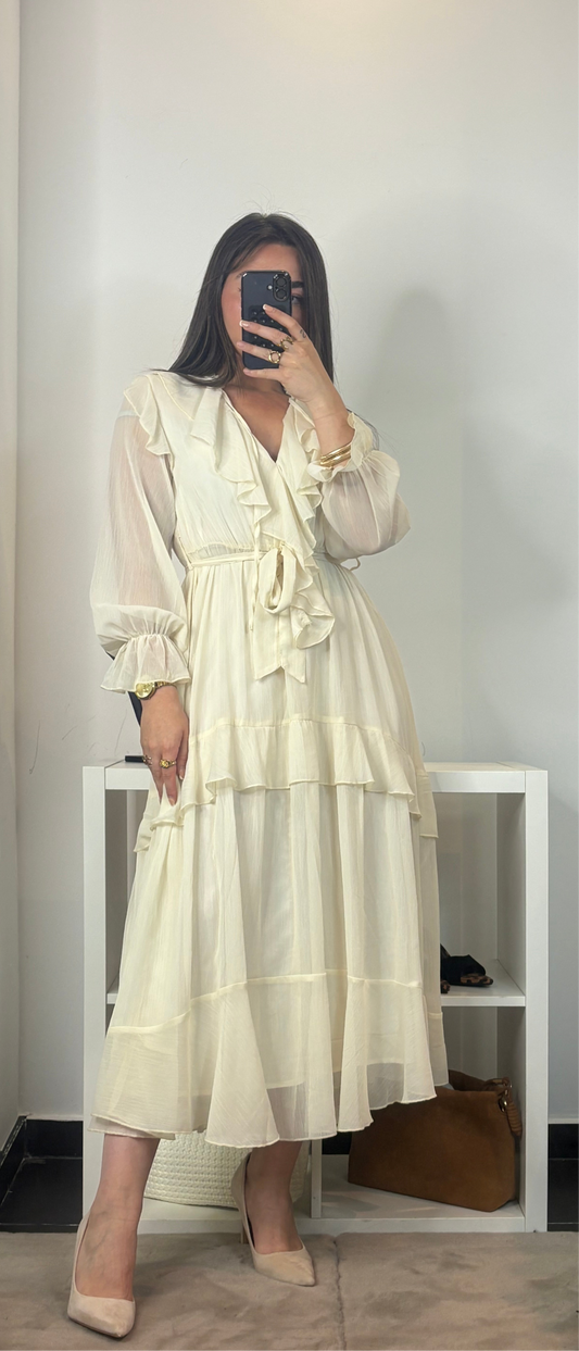 ROBE À VOLANT