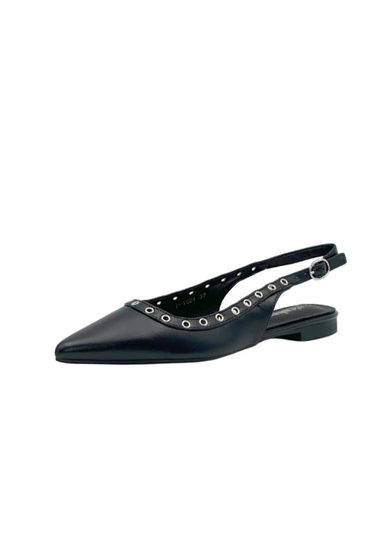 BALLERINE AVEC CLOUS